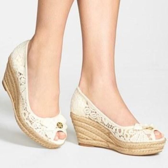 Tory Burch Jackie Lace wedge shoes / espadrilles , white / cream lace, tan - Picture 1 of 13